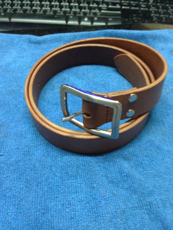 課訂皮帶 材質:植鞣牛皮 淺茶染 